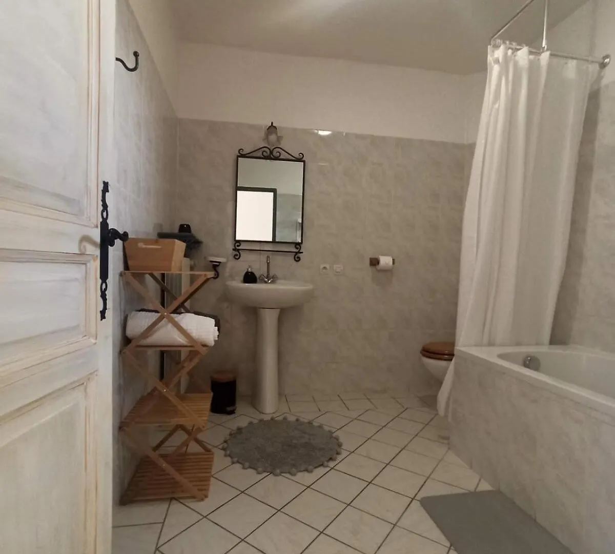 Holiday home 84B5 - Hibiscus Suite In An 18Th Century Provencal Farmhouse Althen-des-Paluds