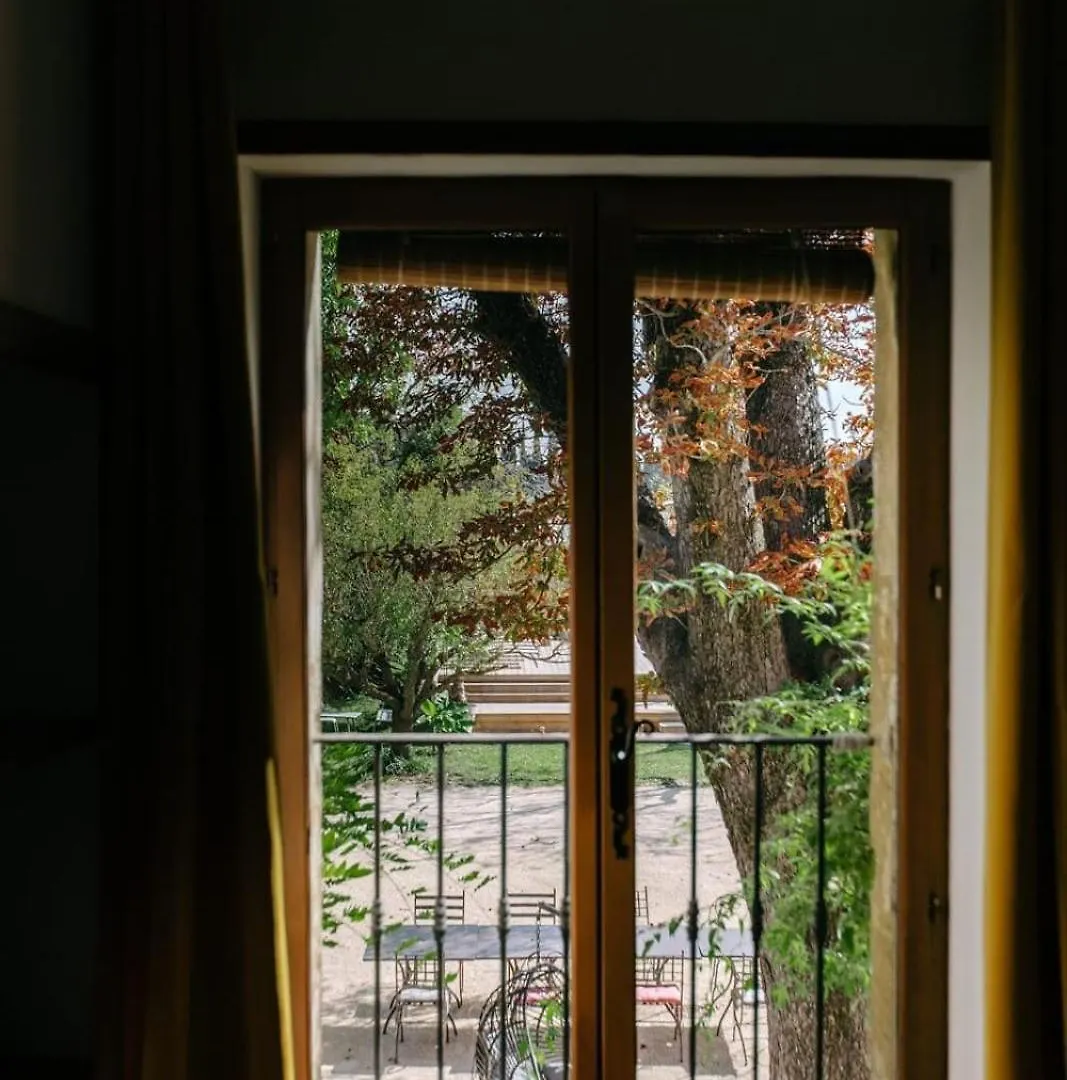 84B5 - Hibiscus Suite In An 18Th Century Provencal Farmhouse Althen-des-Paluds